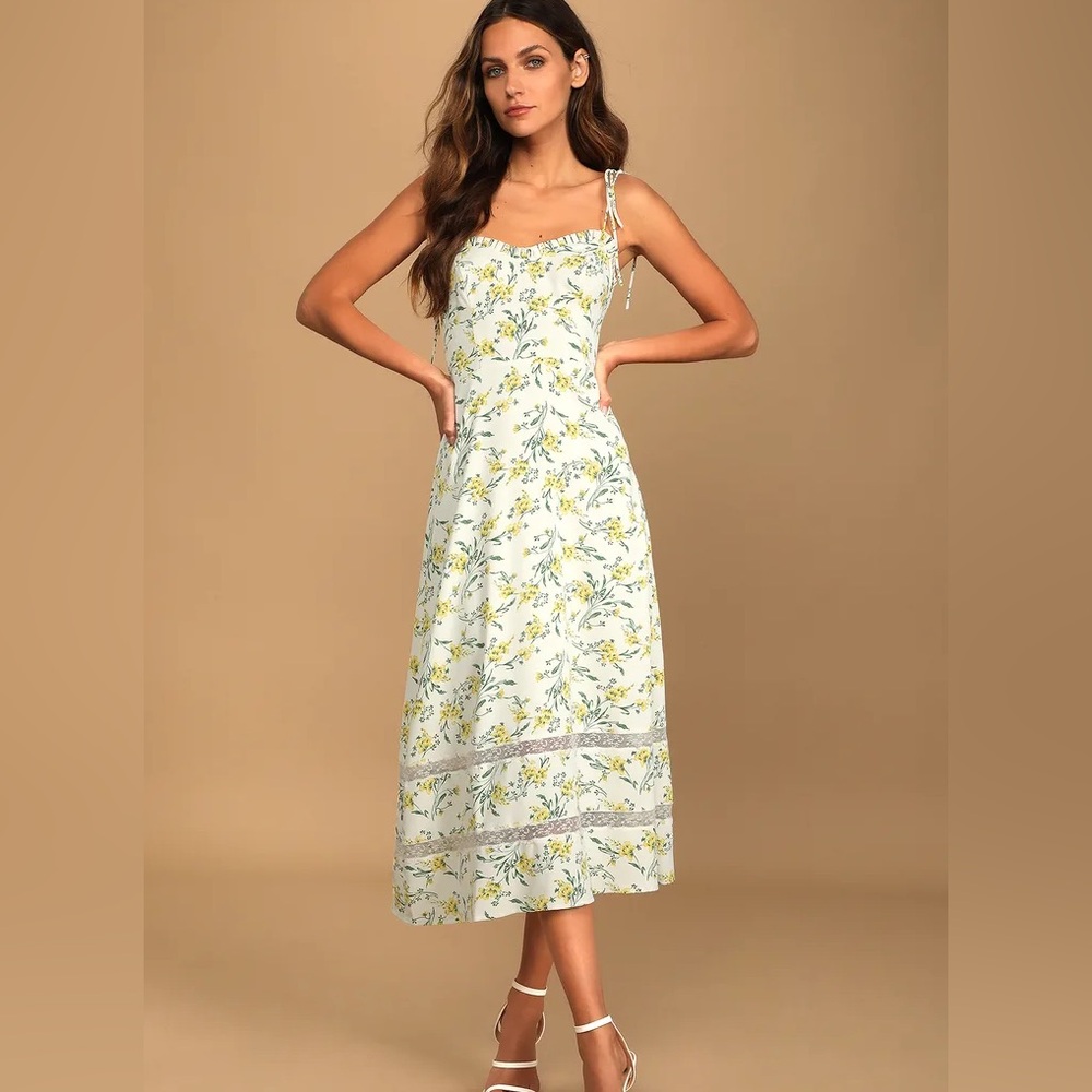 NWT Lulus Dress